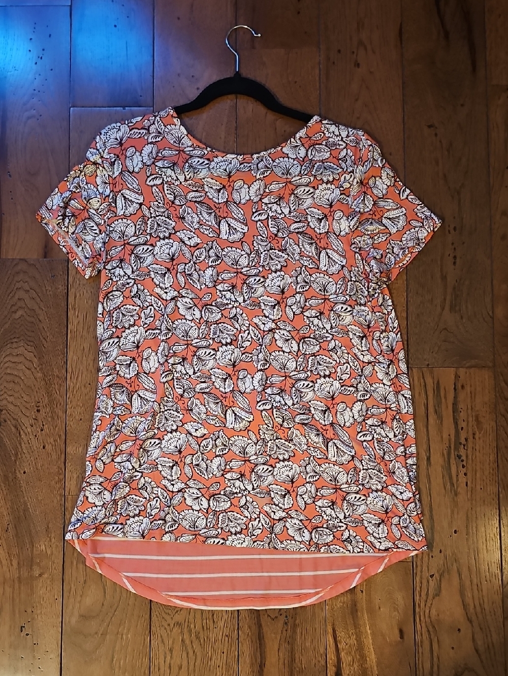 Maurices Coral and White Leaf-Print Short Sleeve Tee